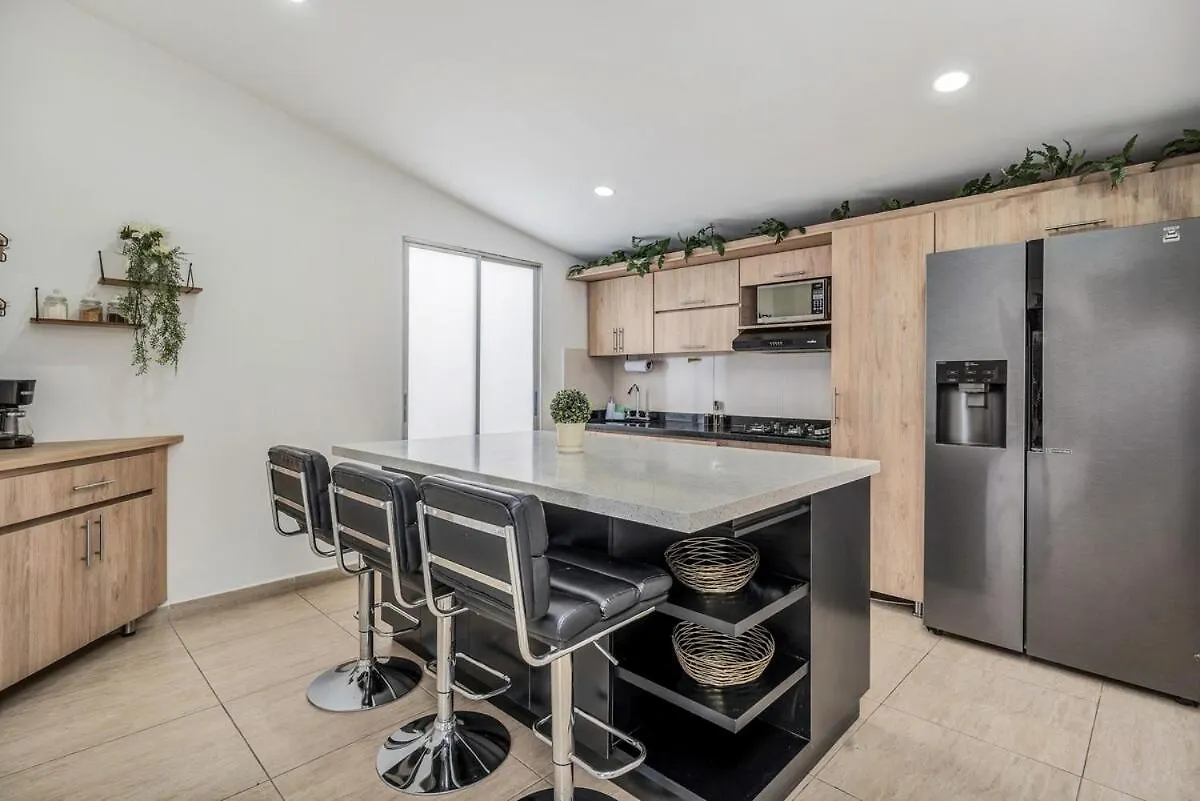 Luxury Penthouse Con Aire Acondicionado Apartment Envigado 0*,  Colombia