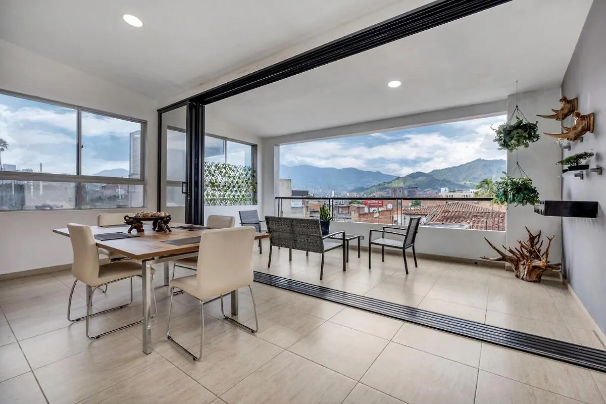 Luxury Penthouse Con Aire Acondicionado Apartment Envigado 0*,  Colombia